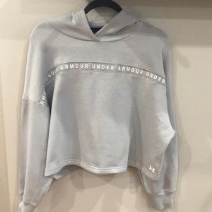 Under Armour sweatshirt